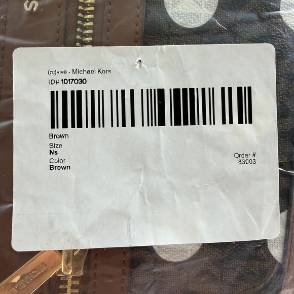 MICHAEL KORS Small Polka Dot Signature Logo Suitcase
$898 OUT OF STOCK - Picture 9 of 12